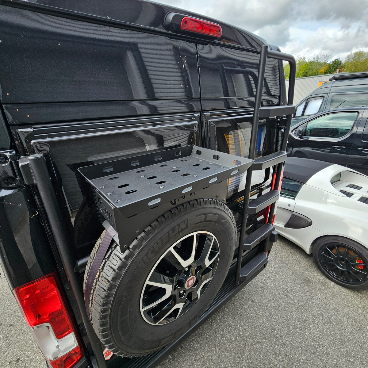 Aluminium wheel storage tray.