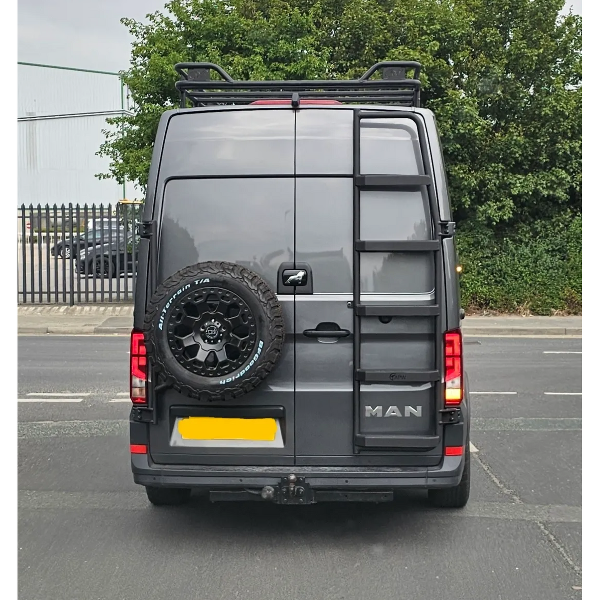 Crafter 2018+ Aluminium Ladder & Wheel Carrier Package Deal